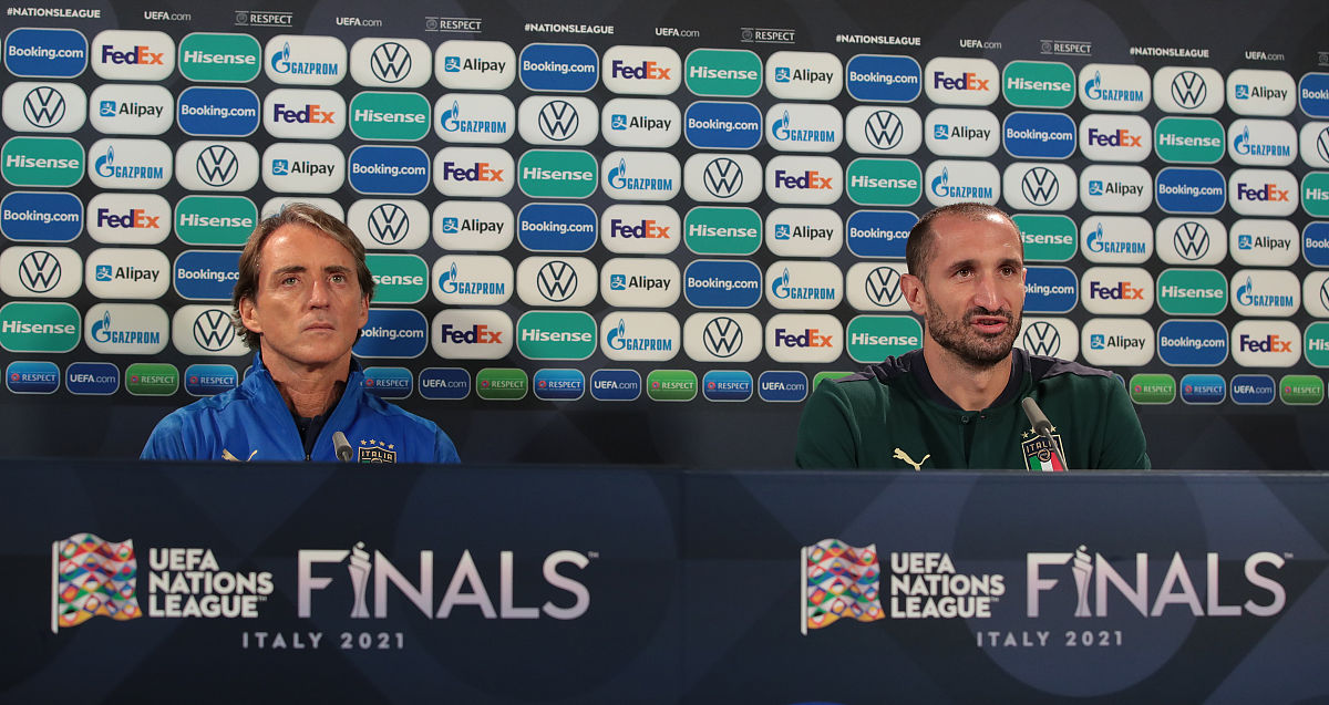 为什么梅西被巴黎停赛两周