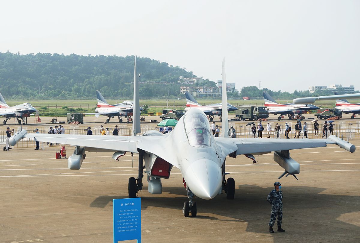 初中毕业可以读航空学校吗？用