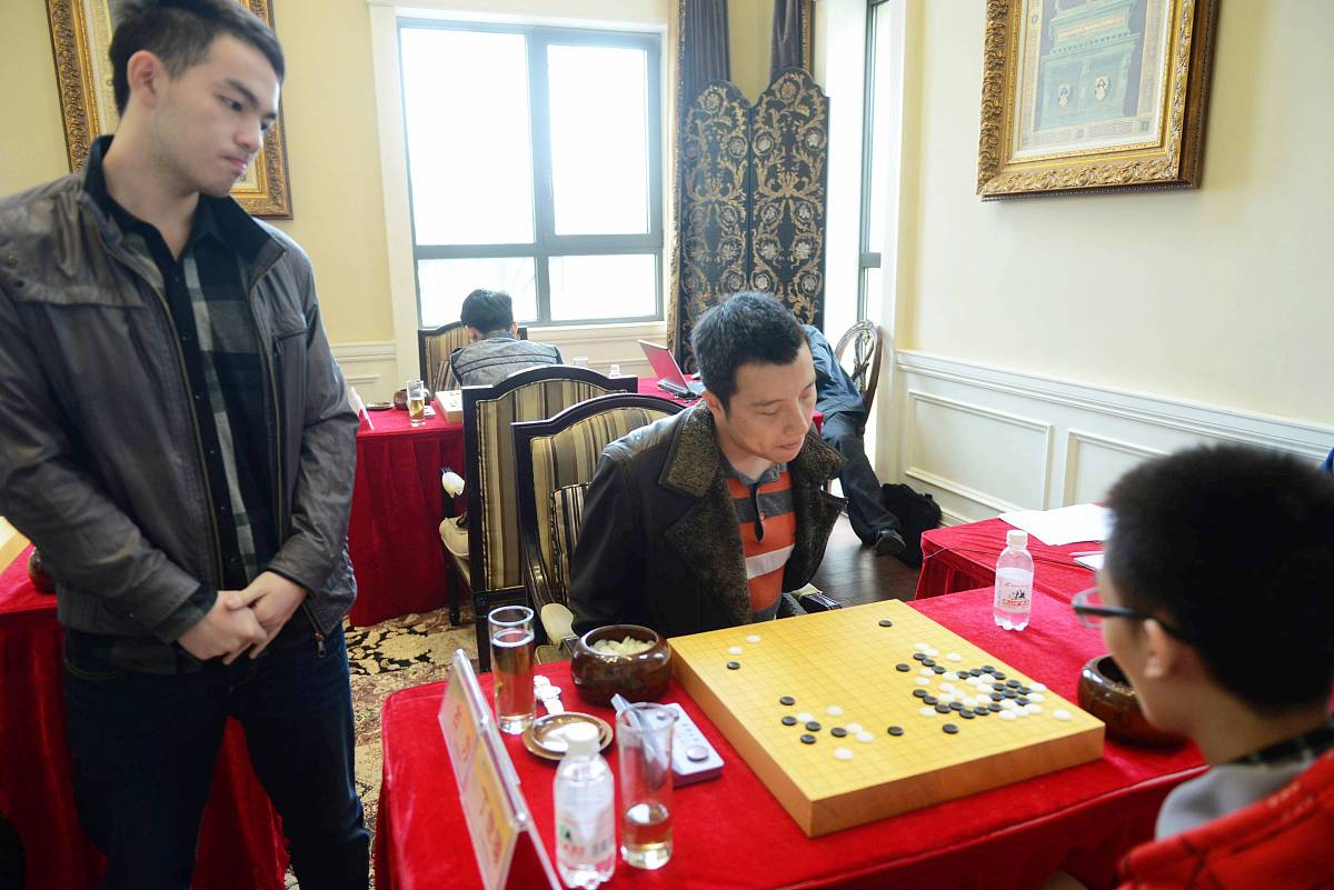 中国第一位取得世界象棋挑战赛的冠军是谁