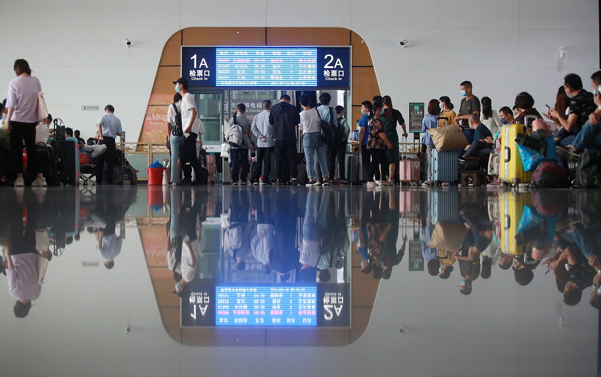 西安地铁大客流应对处置方案优化研究：提升效率与安全