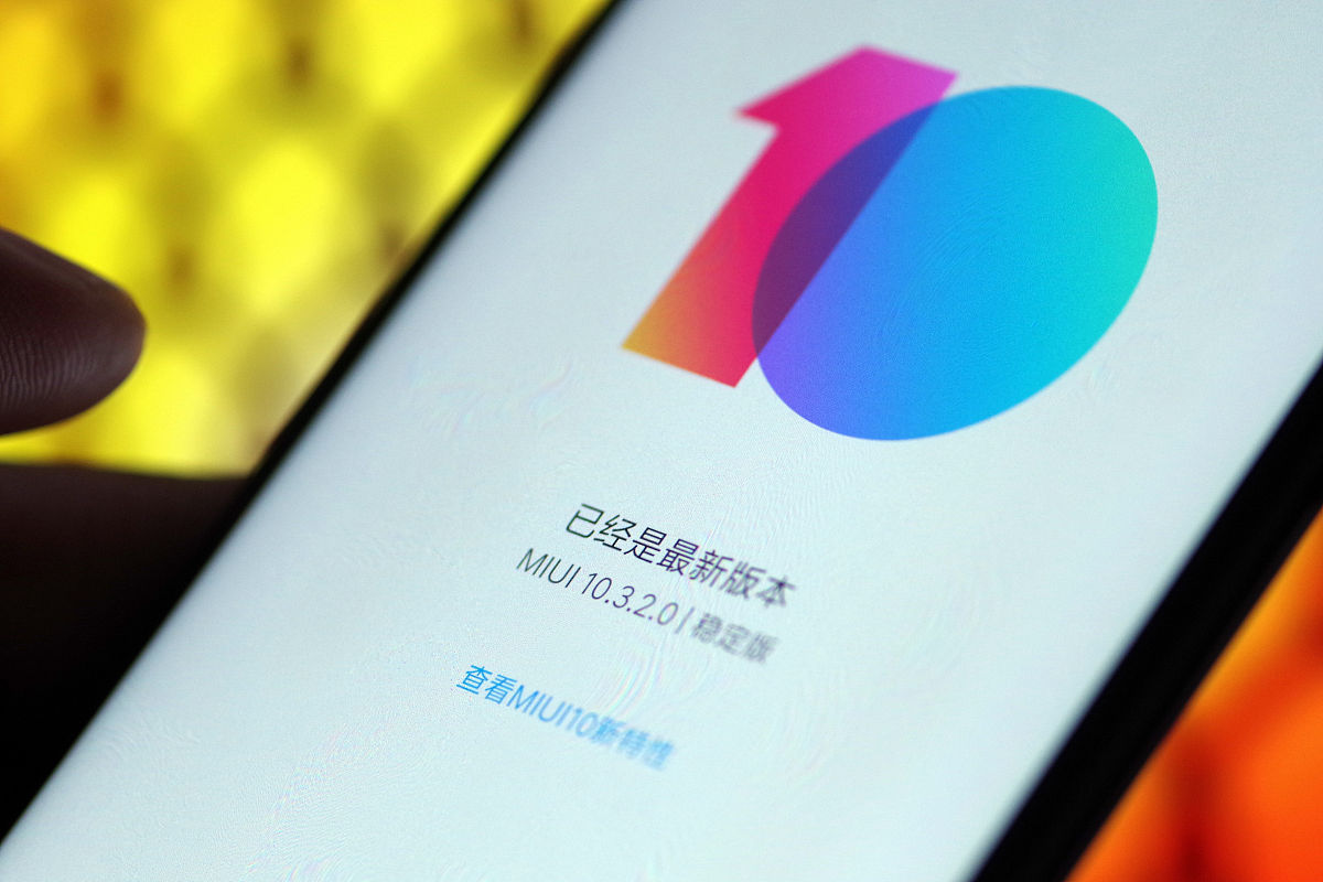 商业配图:手机app