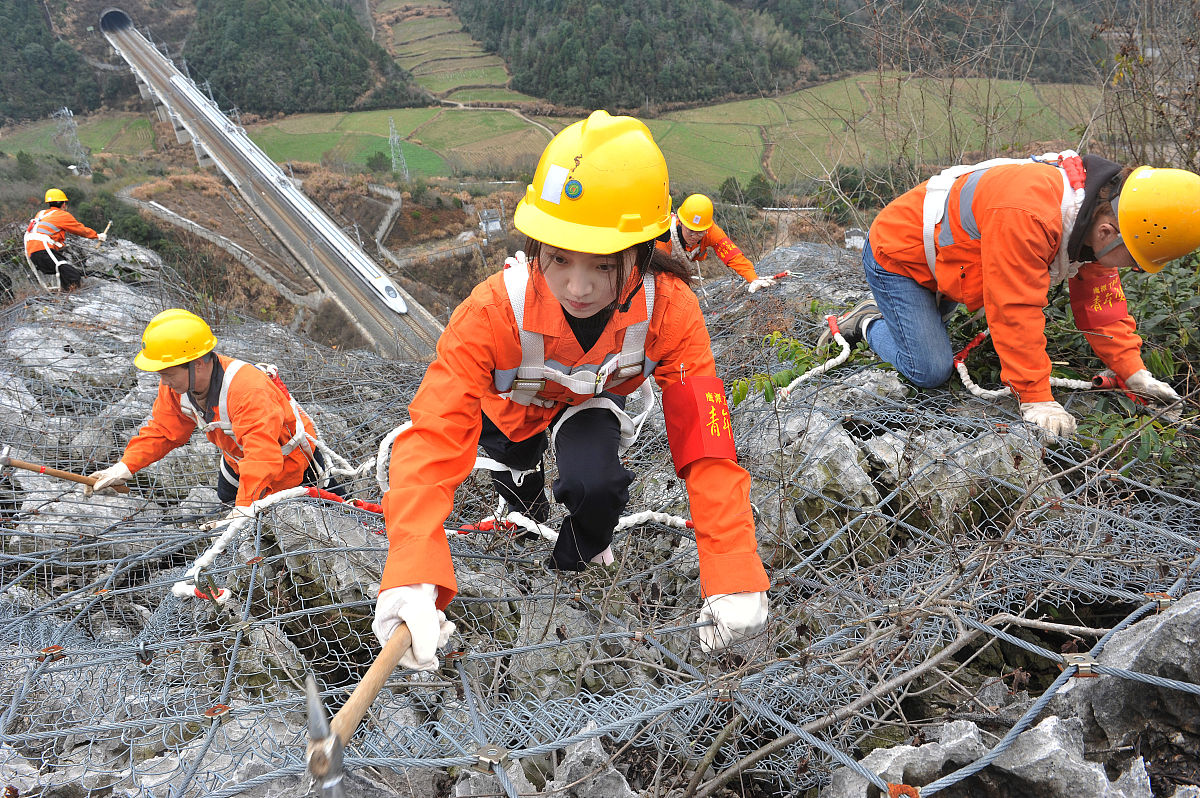 毕节地区水利电力工程学校输配电线路施工与运行专业怎么样？