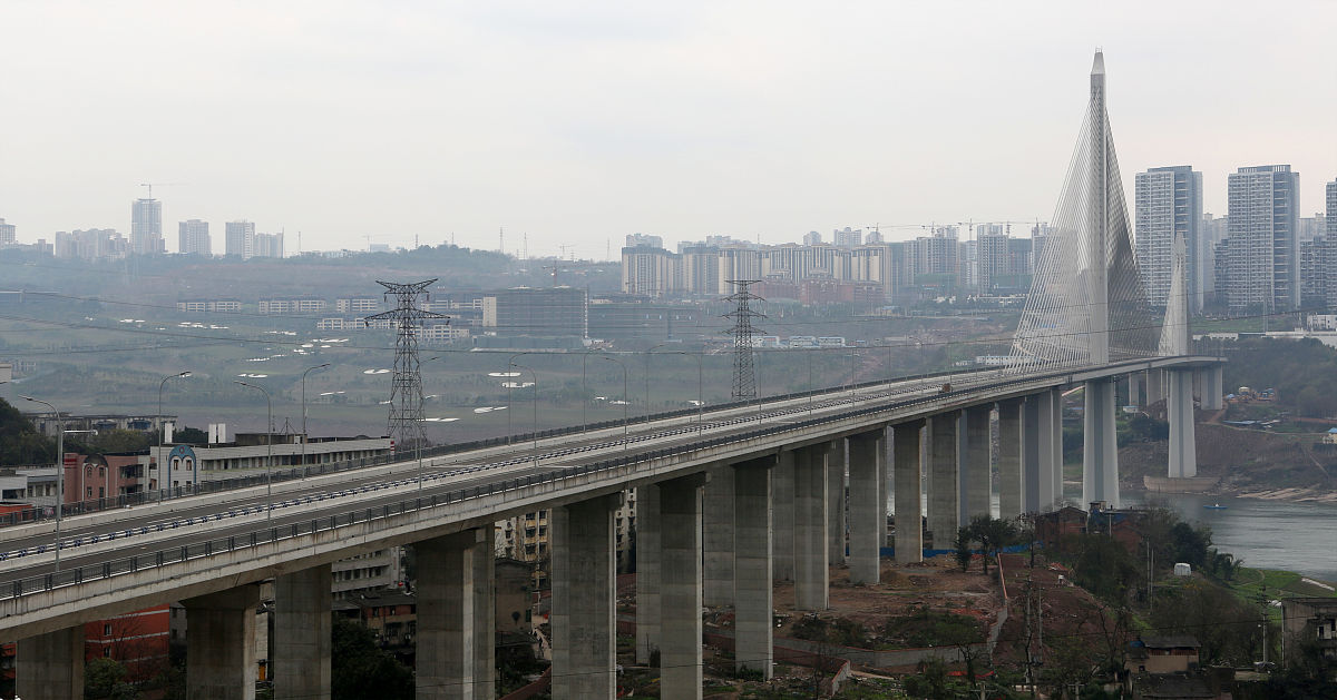 公路工程竣工验收分为哪几个阶段？