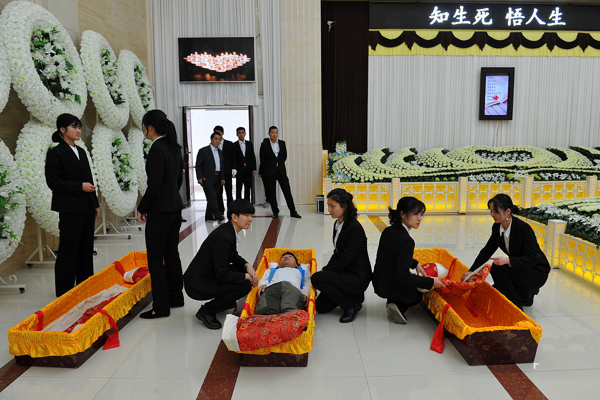 殡葬从业者如何适应工作环境