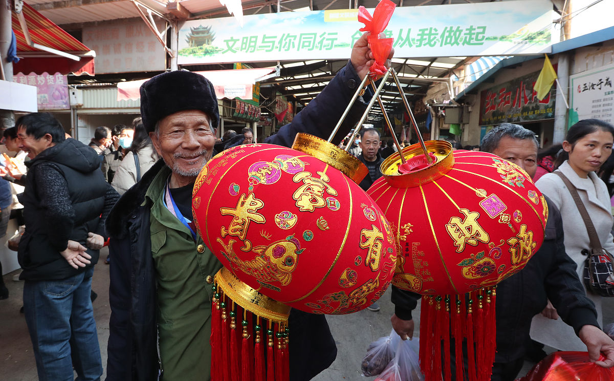 采购流程管理与文档准备 - 协助团队高效完成采购工作