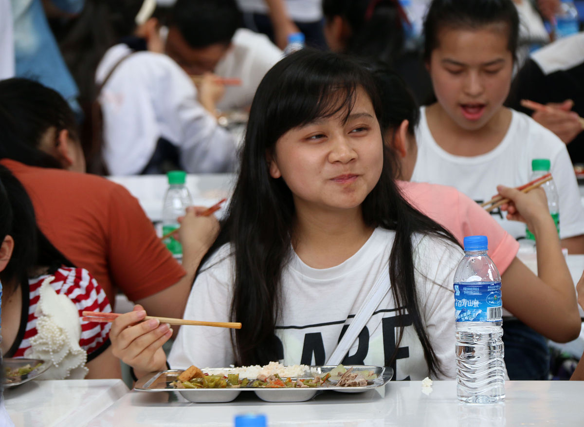 贵州省机械工业学校酒店管理专业设有哪些主要课程