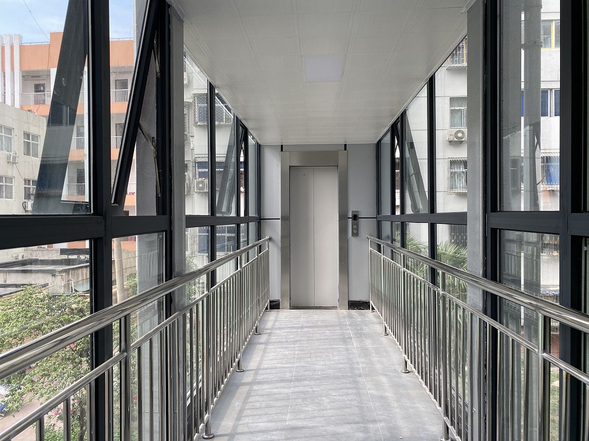 贵阳幼师专业学校是半封闭式的管理模式