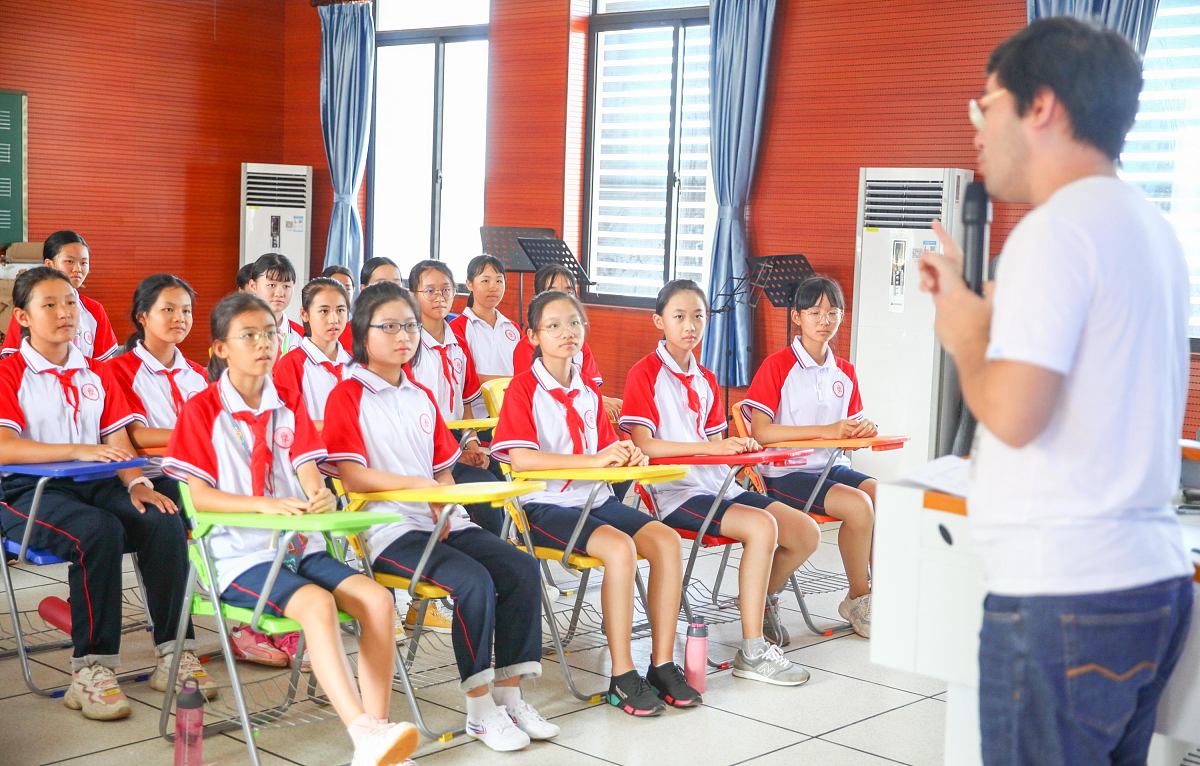 陕西省商贸学校2022年招生条件及学校特色