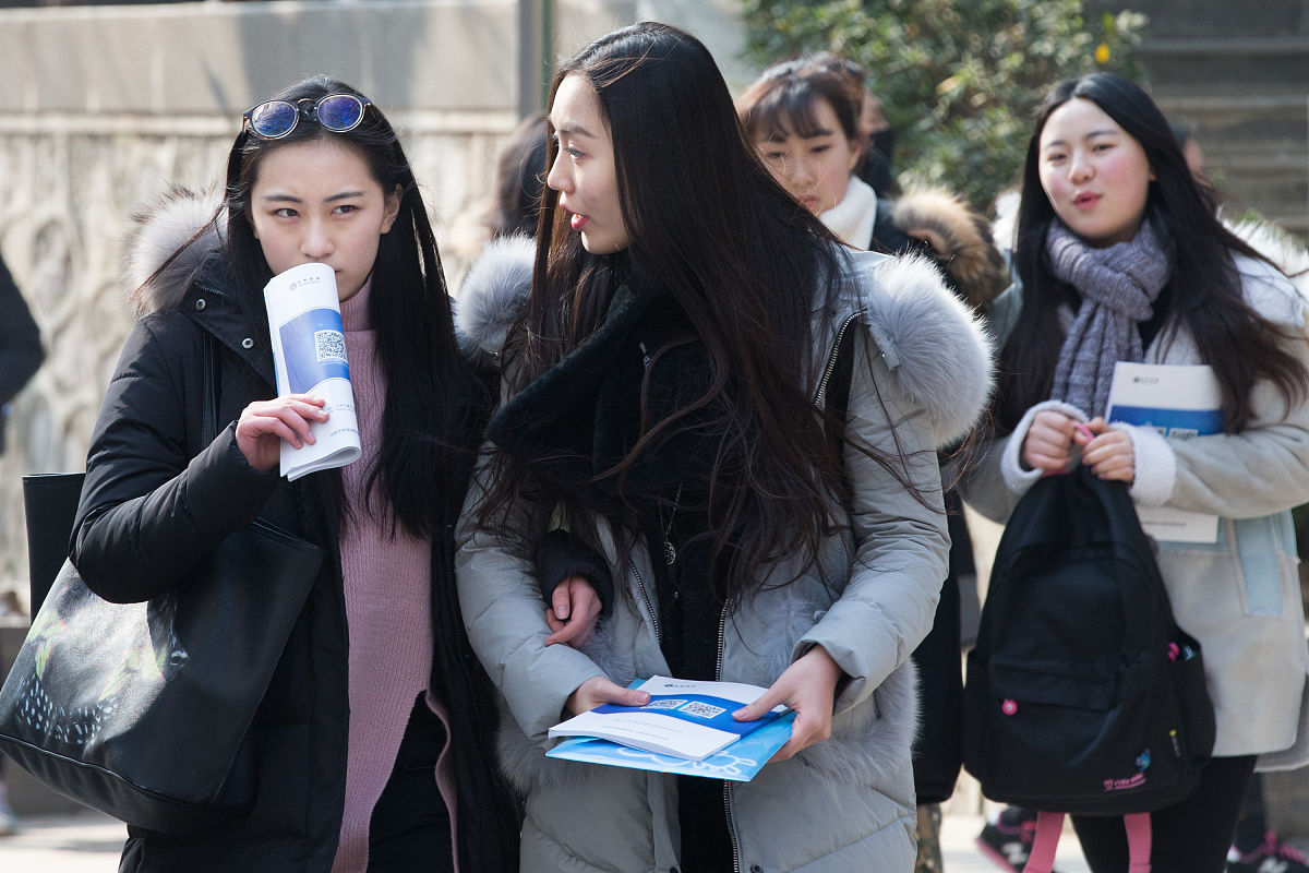 长治广播艺术学校招生专业有哪些有高铁乘务专业吗