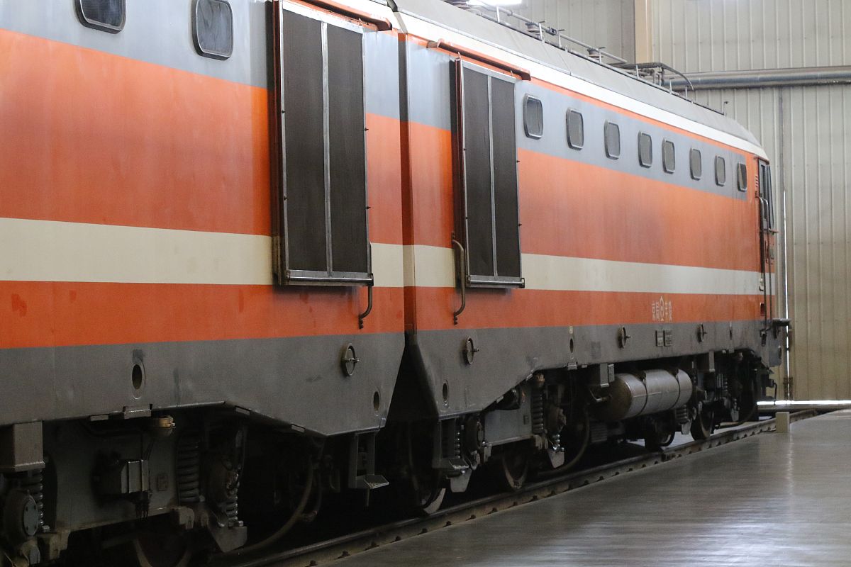 重庆铁路学校3+2适合初中毕业生吗？