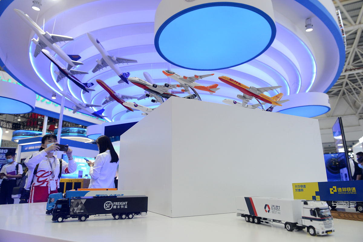 柳州交通学校2021年招生专业介绍：道路运输、交通工程、汽车维修等