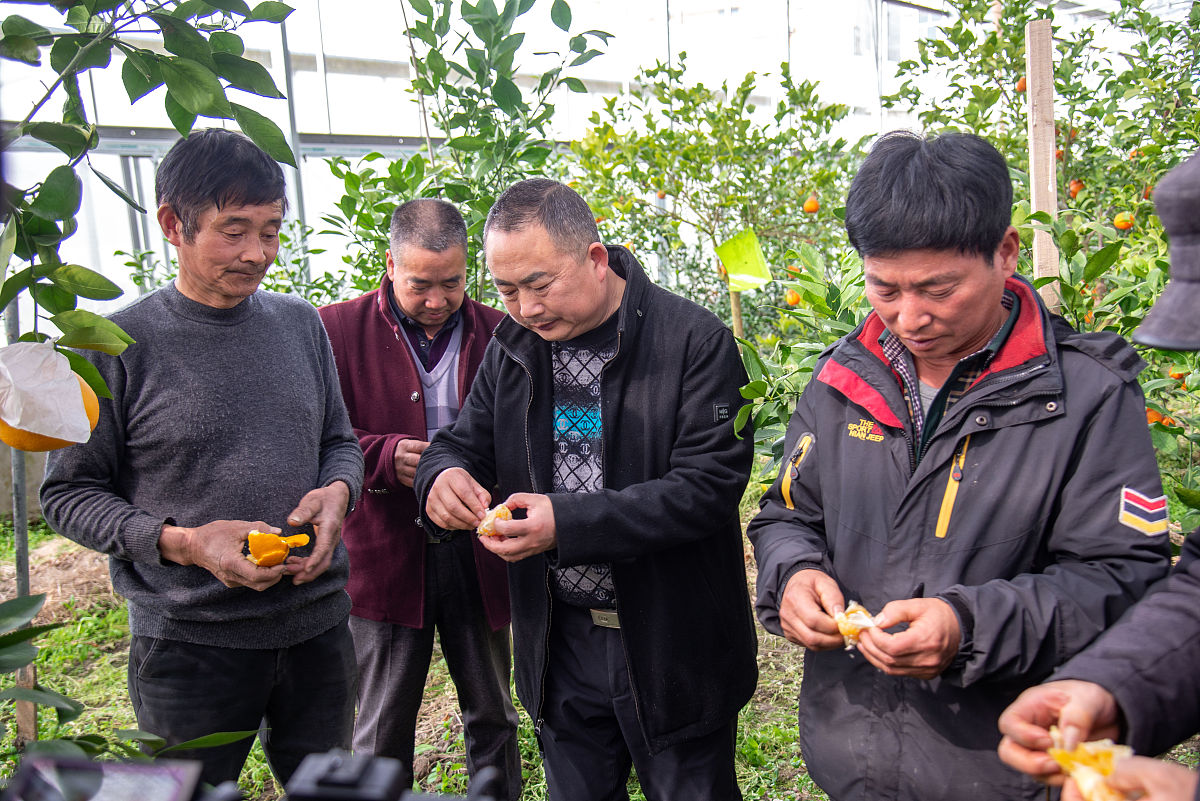 蔡菁同志：扎根养殖基地，奉献种质资源保护事业