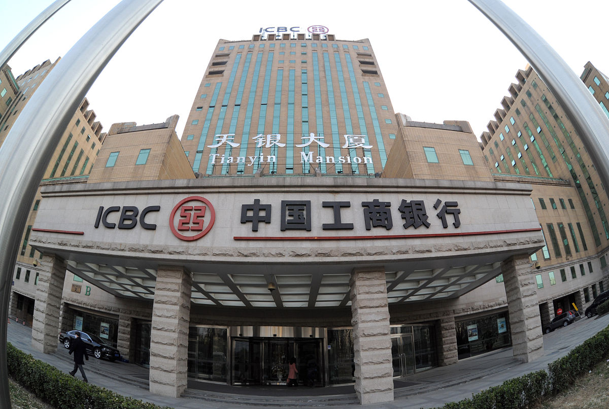 帮想2条口号口号要求：主题鲜明、内涵丰富、文字精炼、朗朗上口、字数在4-14字范围内彰显广西北部湾银行作为广西自己的银行在服务国家、自治区重大战略融入广西发展大潮支持地方经济发展打造党委政府、监管部门、股东、客户、合作伙伴、员工六方高兴和满意的银行不断传承创新的底蕴。口号响亮一点、体现广西特色