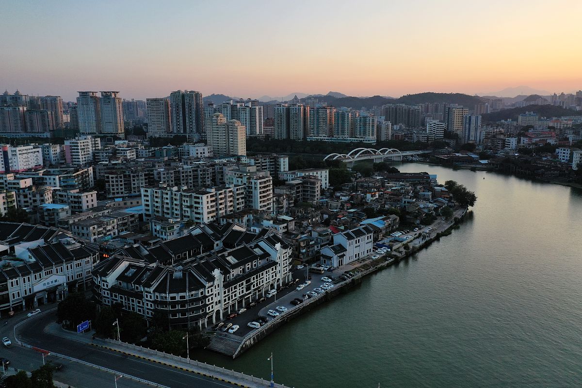 2020年12月1日,广东省惠州市惠城区,水东街区域.