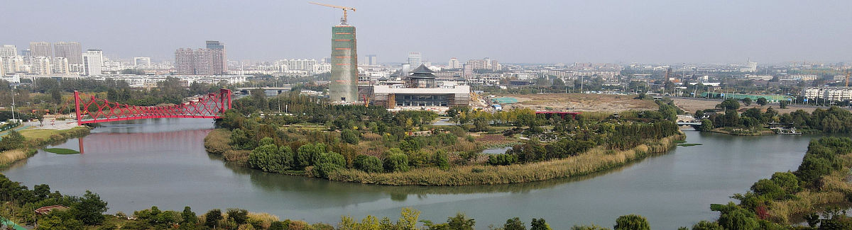 2020年10月20日,江苏扬州,空中俯瞰建设中的中国大运河博物馆.