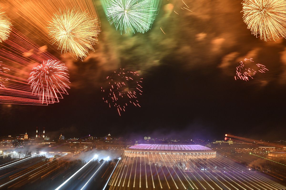 醴陵市陶瓷烟花职业技术学校热门专业：陶瓷制作、烟花制作、设计与表演