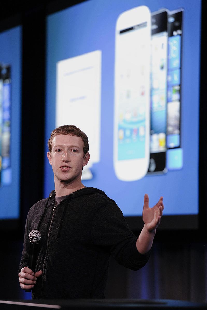 当地时间2013年4月4日,美国门洛帕克,facebook发布了基于android系统