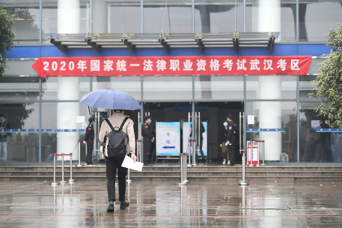 湖北铁路职业中等学校航空服务机场地勤专业怎么样？招生要求是什么？
