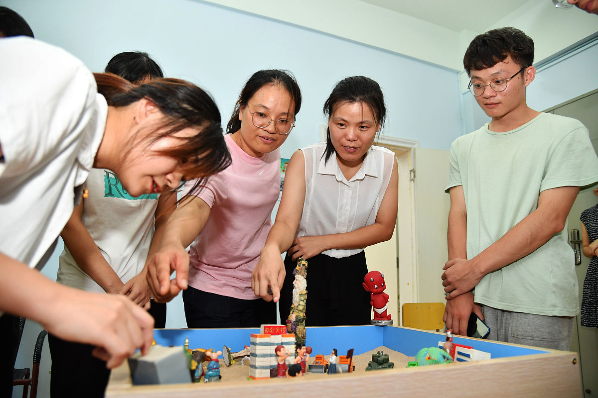 沙盘游戏：探索与成长，提升自我和团队能力