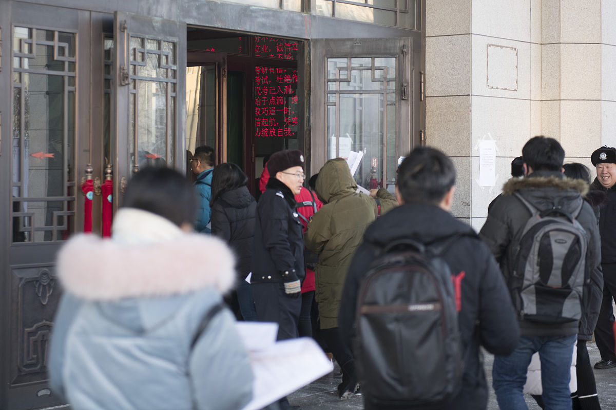 2018年12月22日,哈尔滨,2019年全国硕士研究生招生考试拉开帷幕,考生