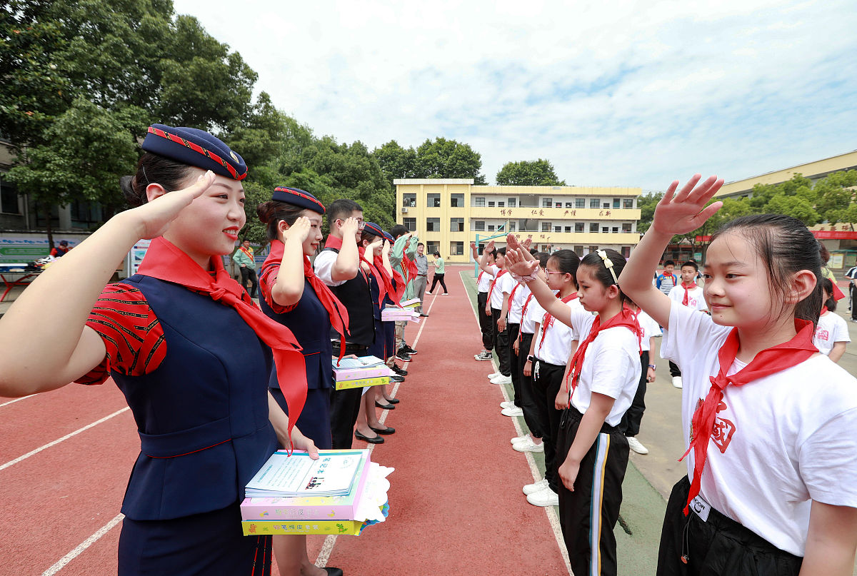 初中生成绩不好，选择铁路学校可靠吗？适合吗？