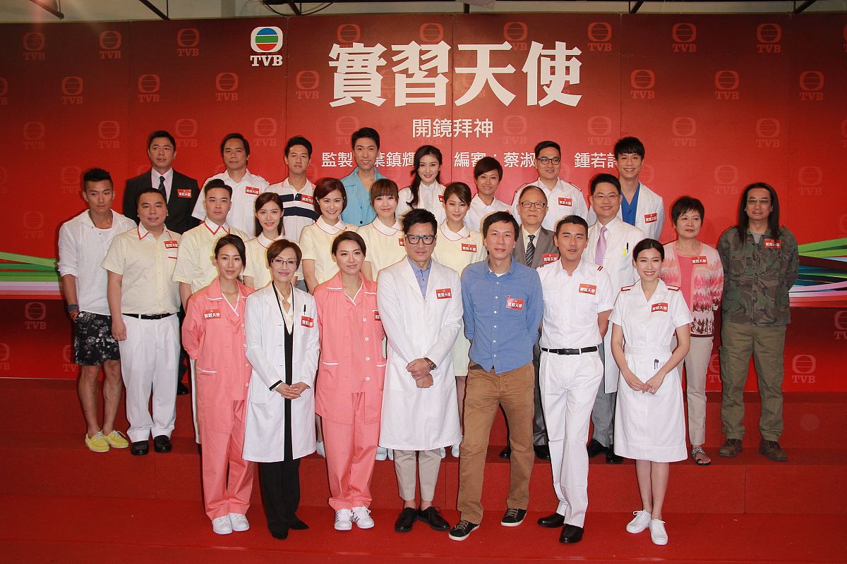 结合医心所向共筑健康撰写对账押韵的百度健康致敬医者盛典活动主题