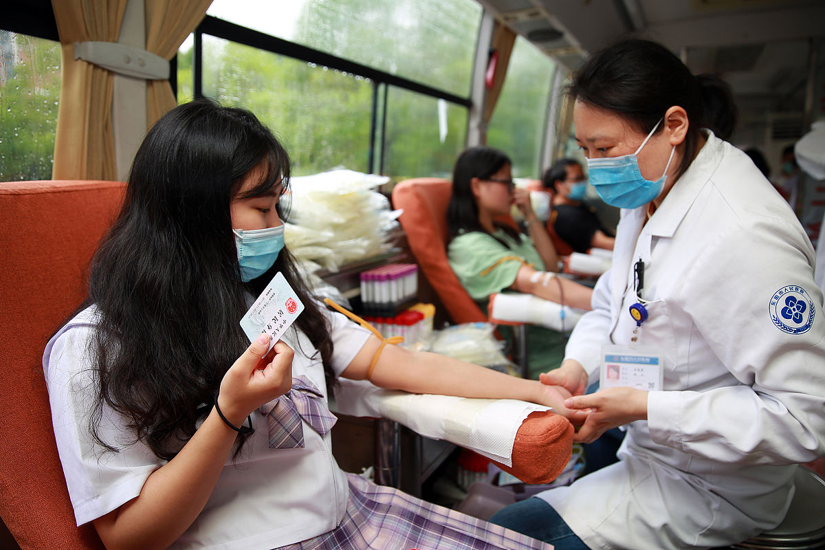 广西建设职业技术学院招生电话：0771-1234567，咨询专业和入学信息