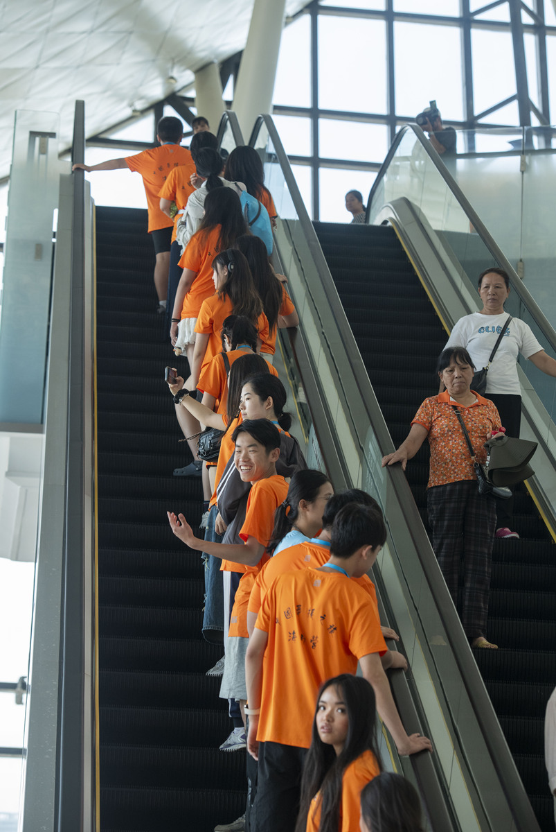 如何解决电梯高峰上行的问题