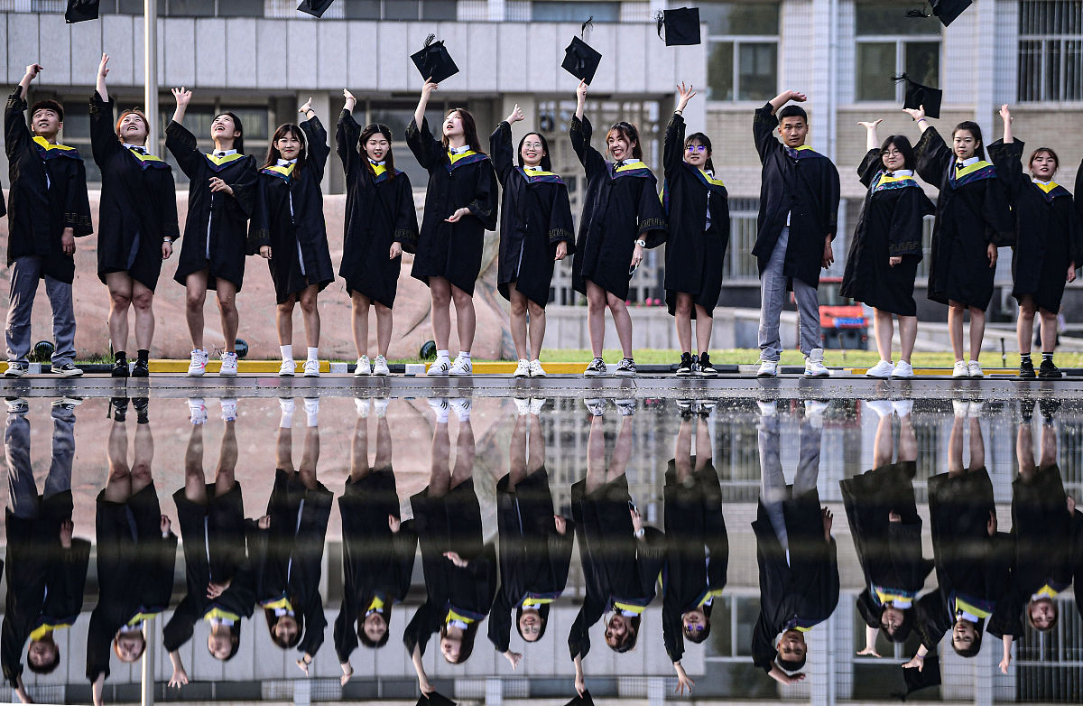 初中毕业读航空学校：前途无量？