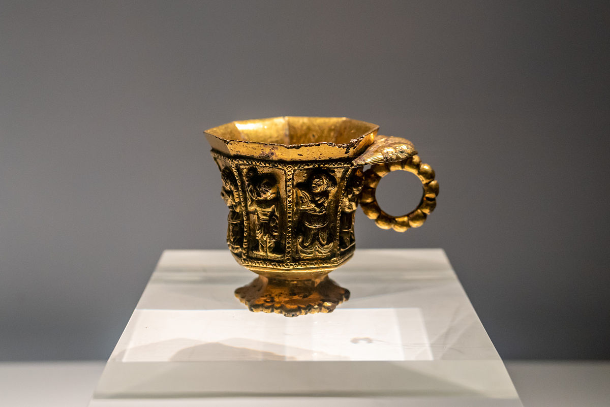 2022年C题：古代玻璃制品成分分析与鉴别 - 免试翻译语句