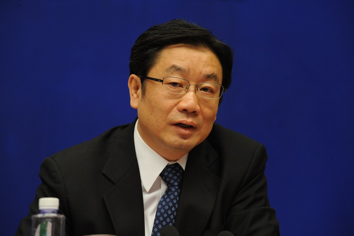 原中国船舶董事长胡问鸣违纪的涉案金额有多少？