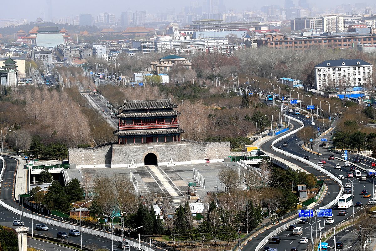 2021年3月20日,北京遇大风天气,阵风最高已达9级.