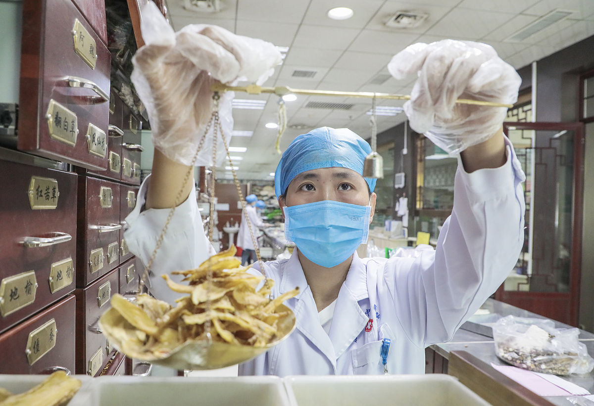 将部分中药复方中药味甚至超过7味修改的书面化