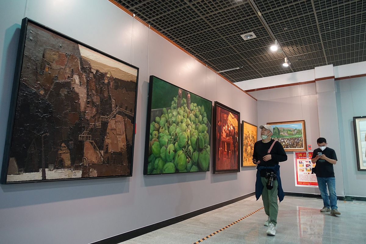 结合当前社会形势与计算机专业谈谈作为中国新时代新青年应当如何践行使命与责任不少于4000字