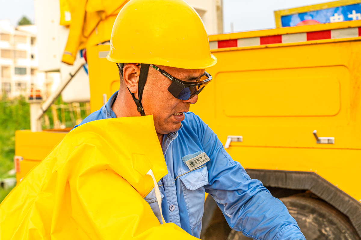 工地喊麦：致敬城市建设者的热血赞歌