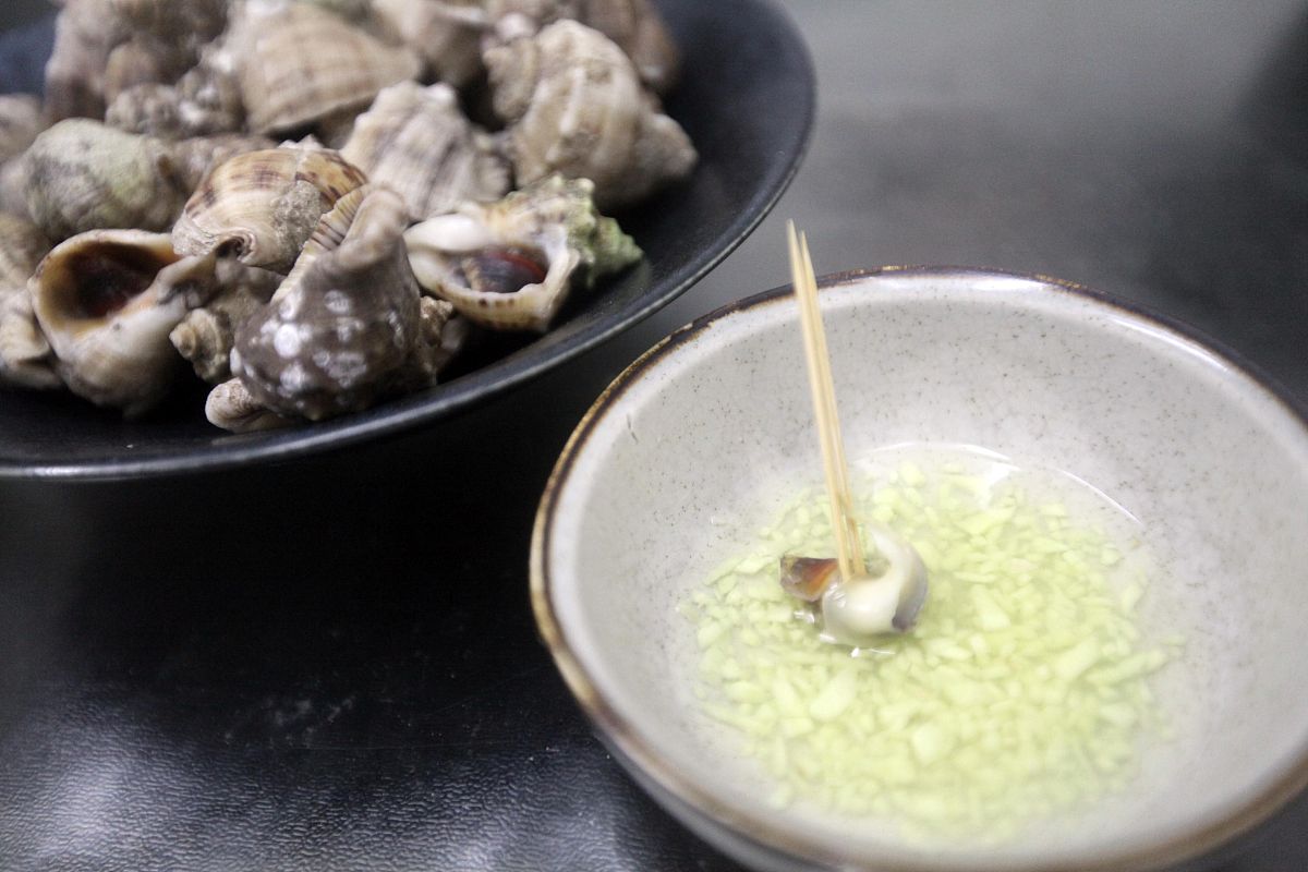 高铁煮粥：享受美食的同时，安全第一！