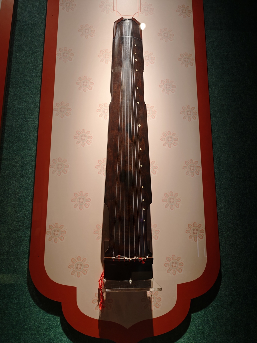 天赛琴：将 Tiansai 音译成中文，充满东方韵味