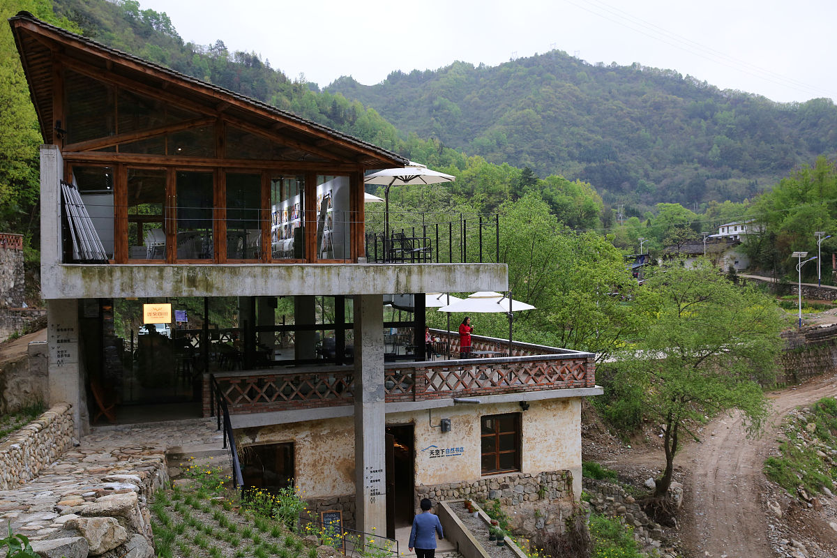 太白县民宿包吃包住收费离离县城有多远价钱多少伙食咋样两大一小合适的房间详细解答并扩展补充
