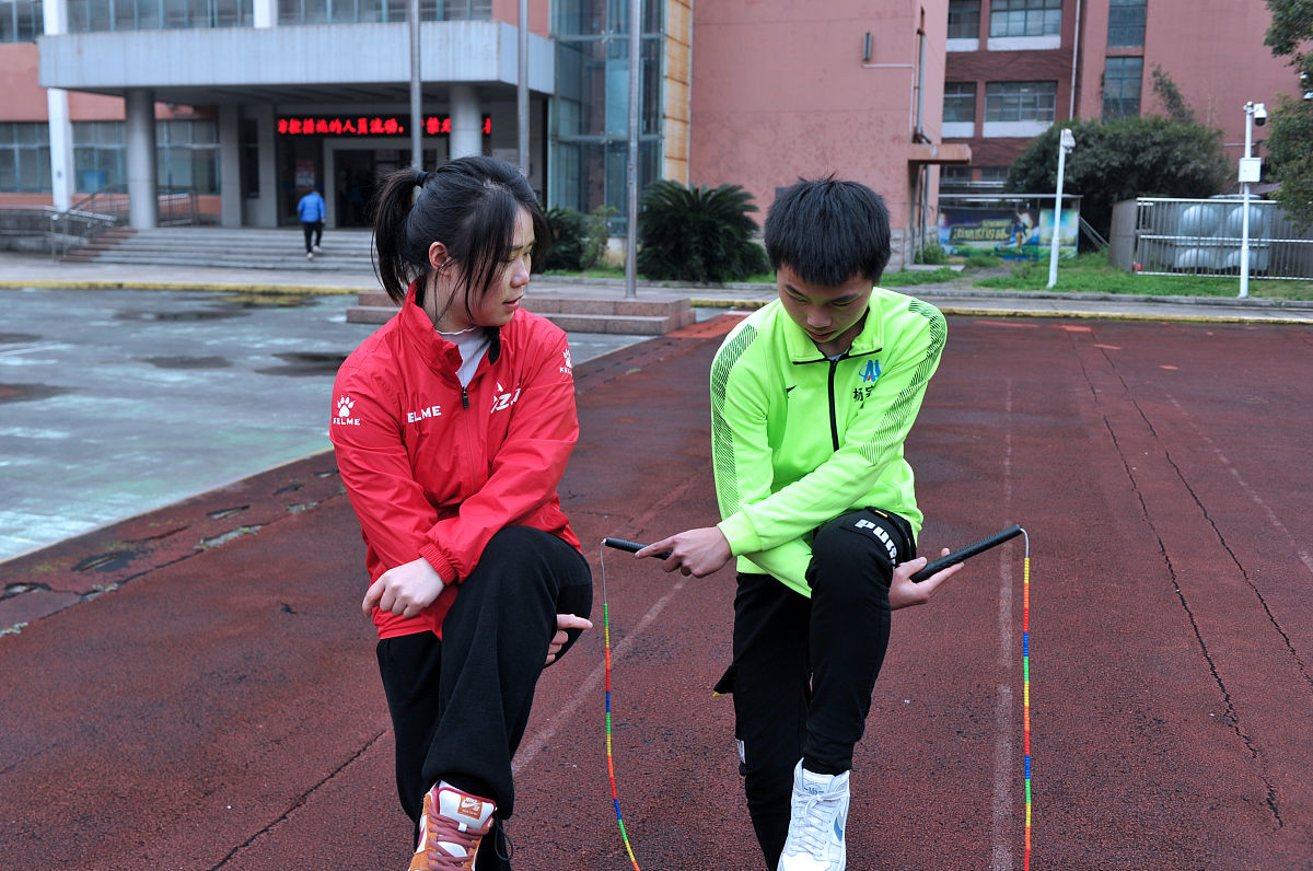 人教版小学英语教材分析：特点、价值及应用