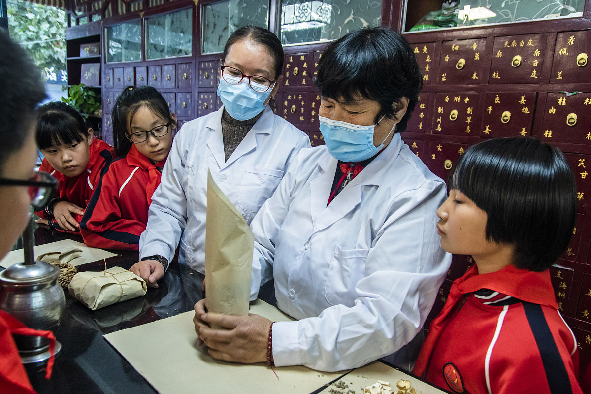 贵阳中医学院中药学专业好不好学？