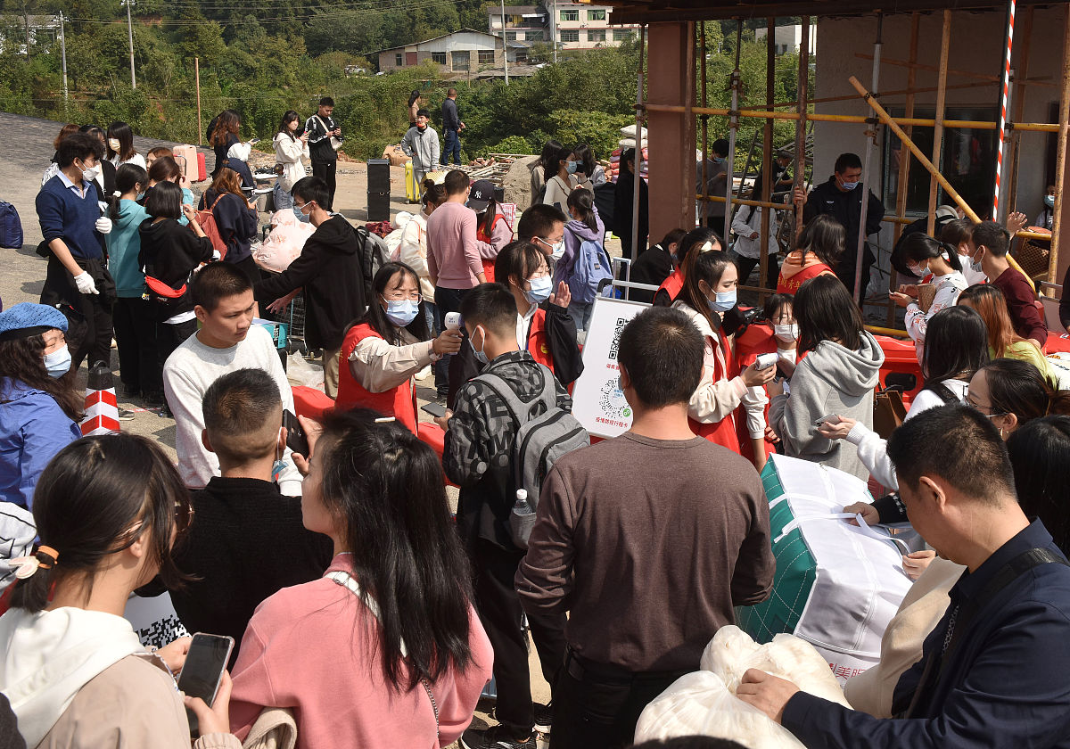 湖南财政经济学院金融学专业毕业生-扎实的金融知识与实践经验