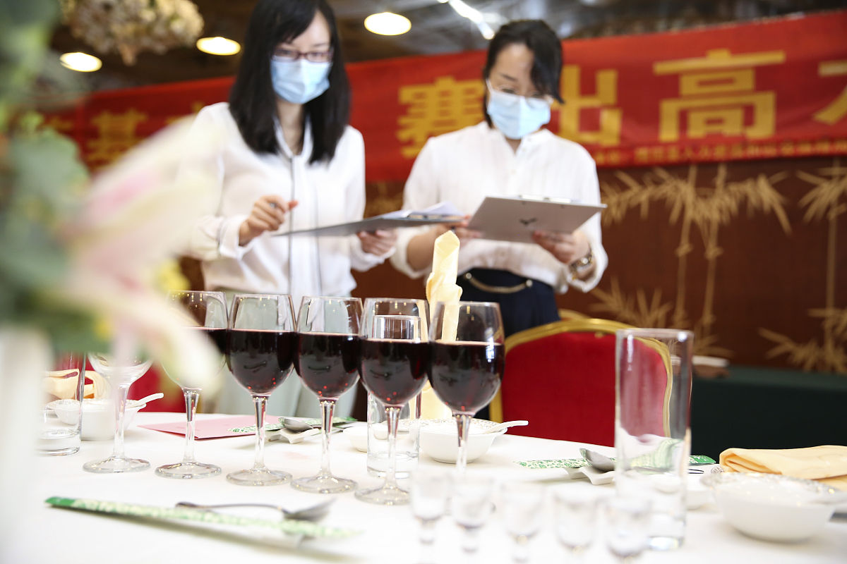 红酒品鉴活动：提升品牌形象，吸引潜在顾客