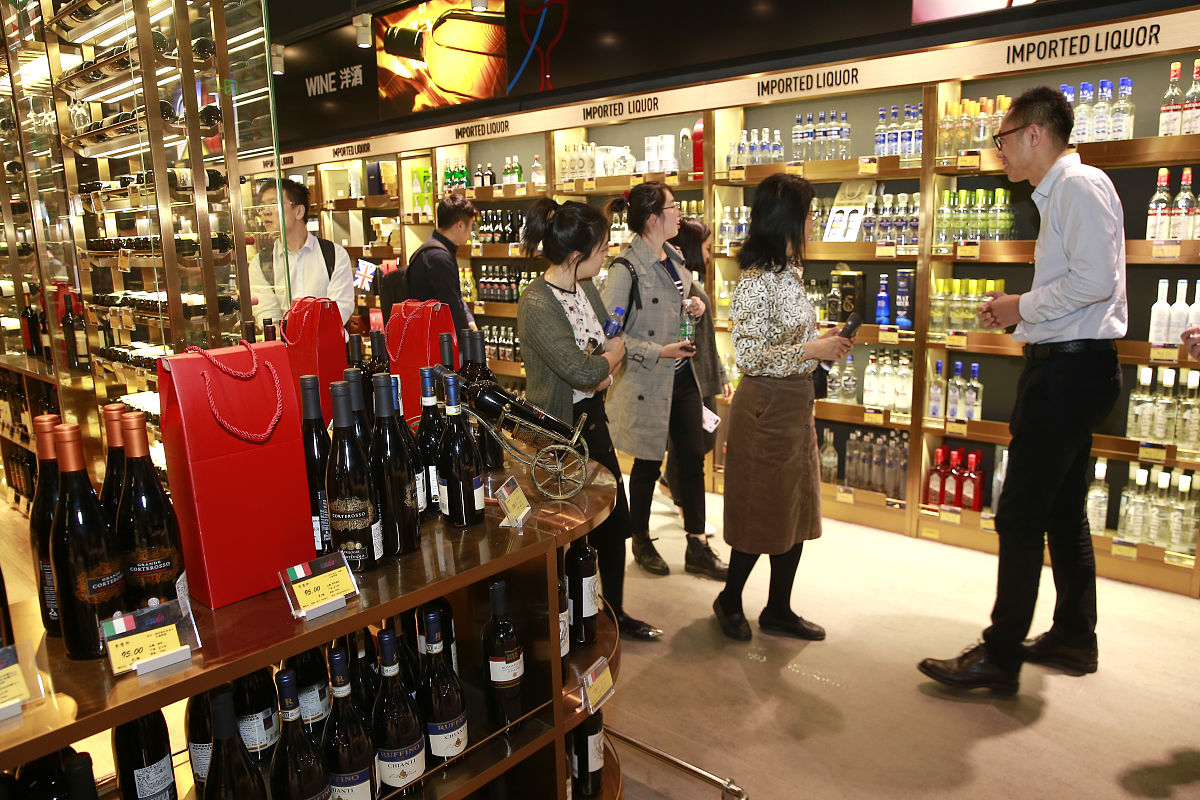 低端定位商场开店指南：抓住市场需求，精准定位客群