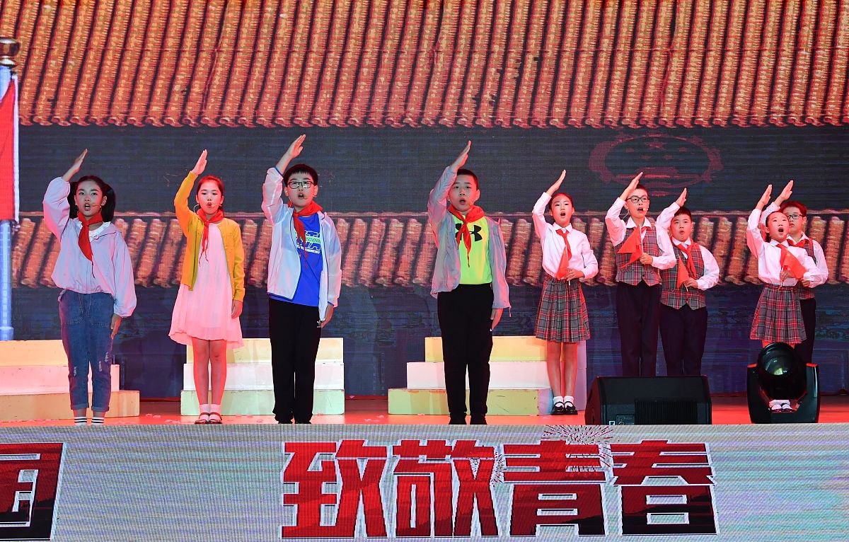 论述分析基于学生兴趣培养下将陕北民歌融入农村中学音乐教育应该引入陕北民歌教学提高学生对音乐课的兴趣写成一段话格式不少于500字。