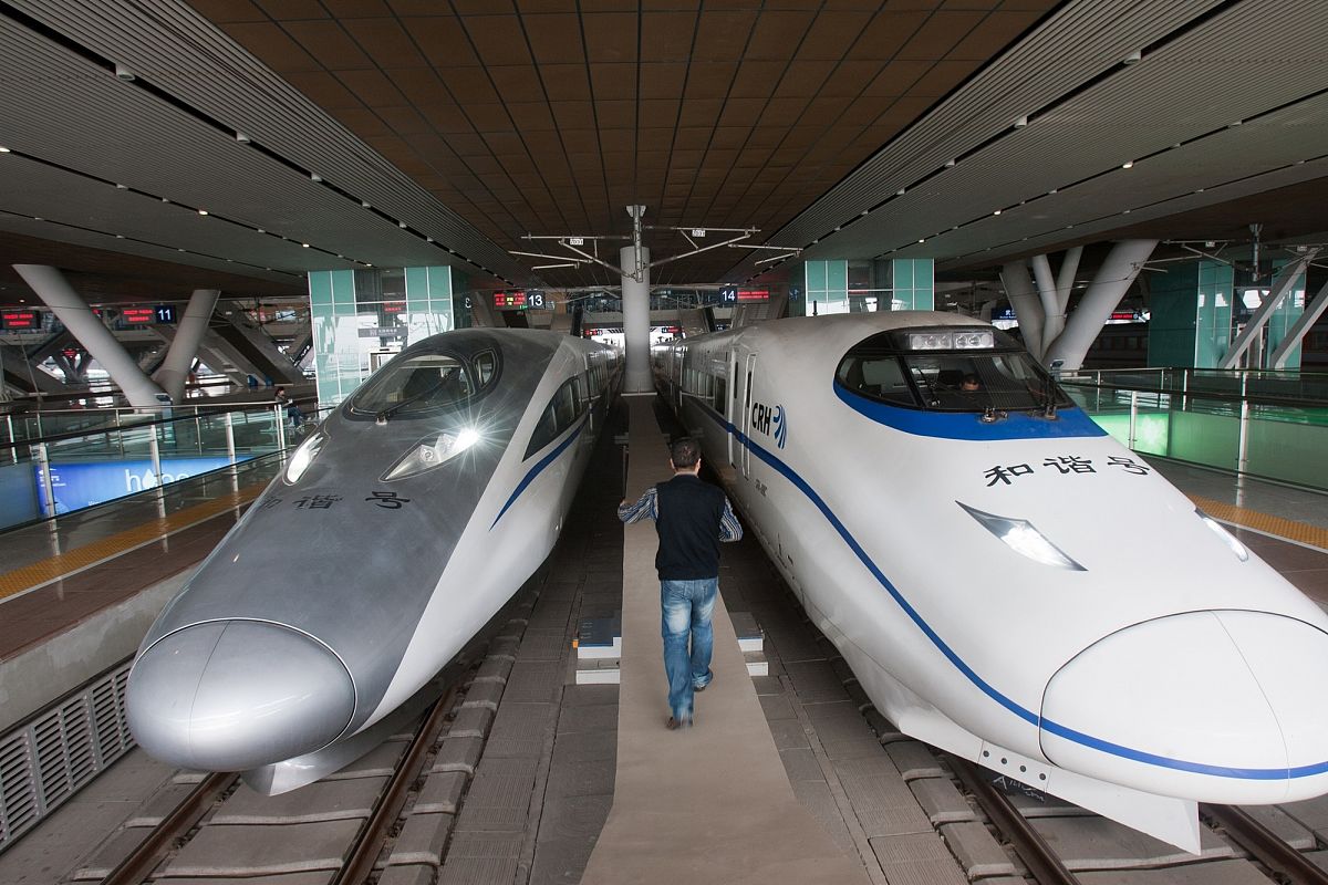 重庆中考300分能读的高铁学校哪家好