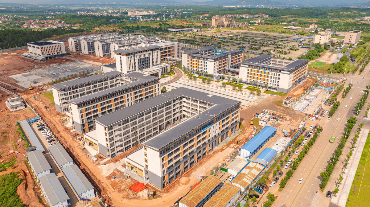 息烽县中等职业学校建筑装饰专业介绍：培养高素质建筑装饰人才