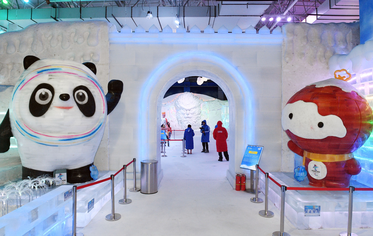 冰墩墩跨界开发模式：品牌影响力与市场拓展的利器