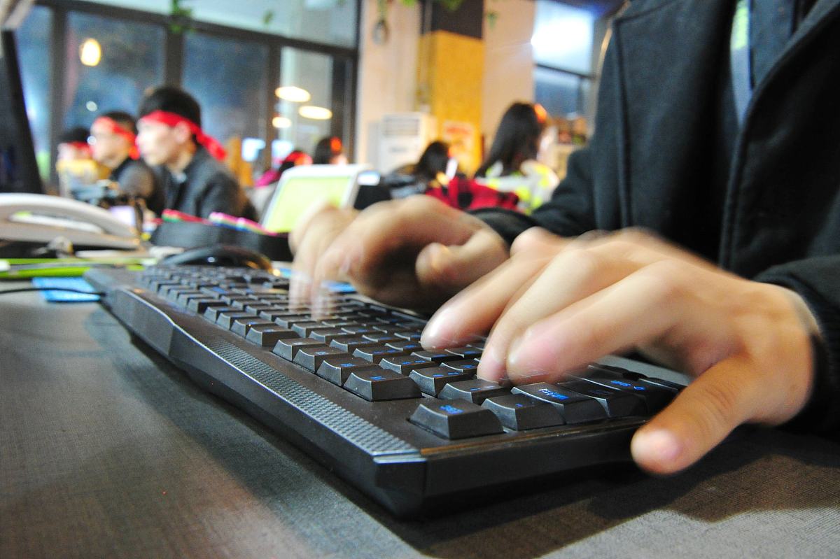 IT设备租赁：键盘鼠标租赁方案 - XX租赁公司