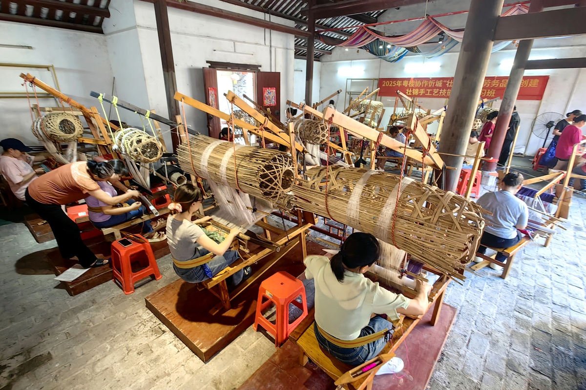 中国非遗特色村落征集：探寻文化瑰宝，传承千年文明