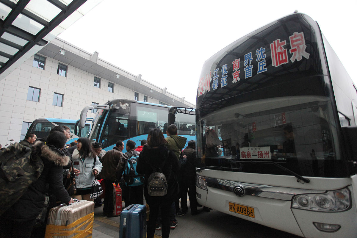 租用最多A型客车数量